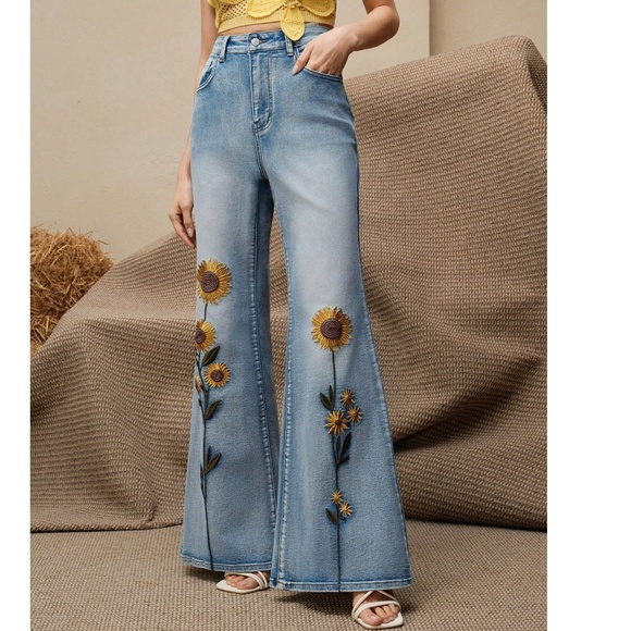 Boho Light Wash Floral Embroidered Wide leg Denim Jeans - Picture 2 of 6